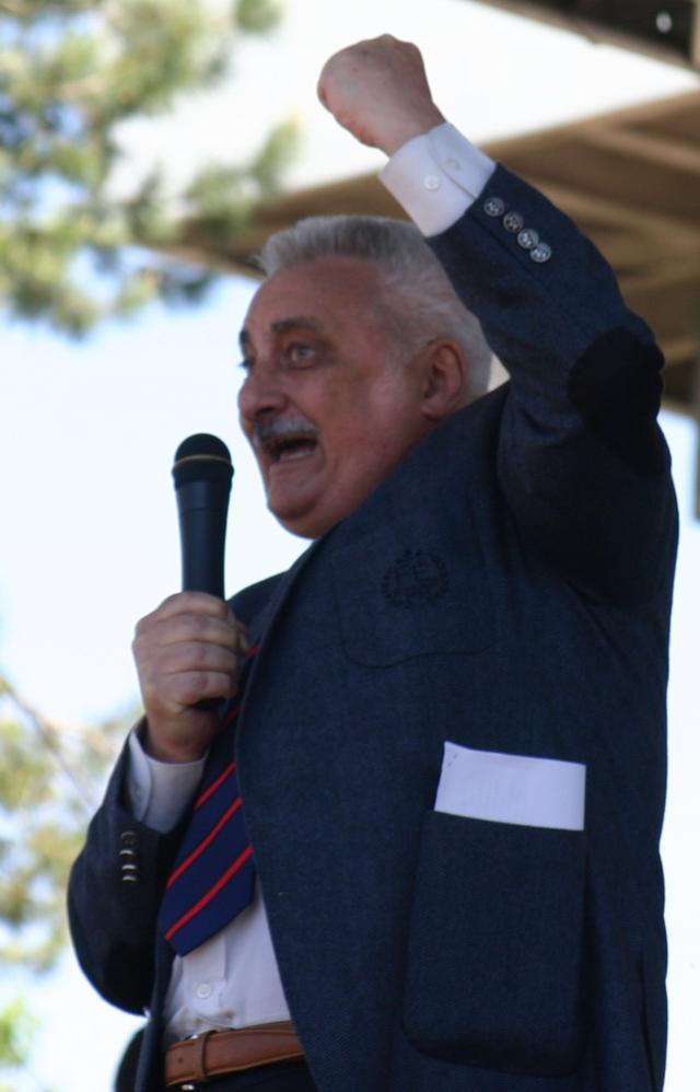 PSD îi face campanie electorală cu parul lui Bacalbașa