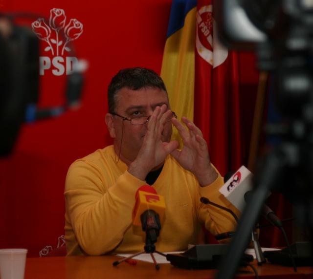 USL-iştii pozează în victime pentru sensibilizarea electoratului gălăţean