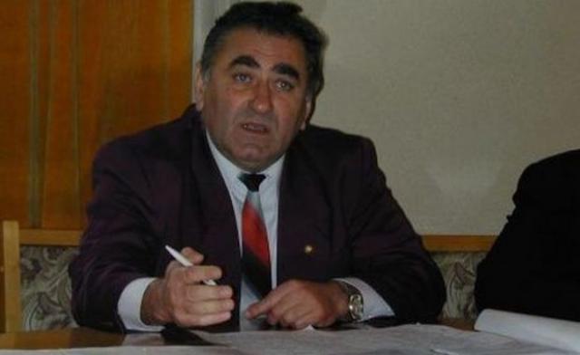 Fostul rector Emil Constantin a scăpat doar cu o amendă pentru deturnare de fonduri
