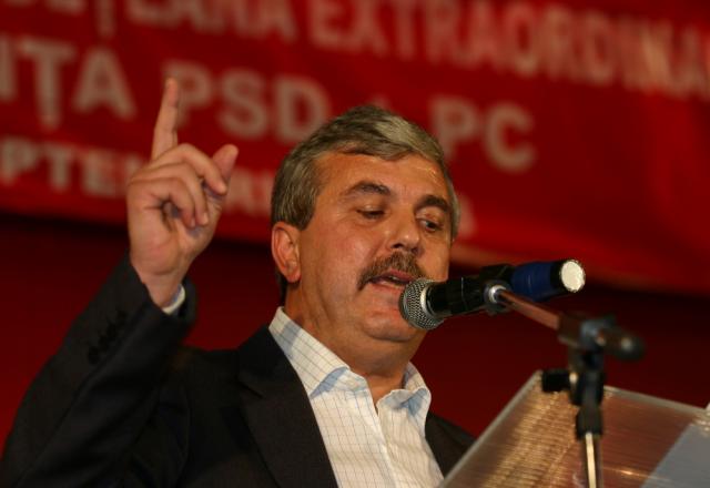 PSD-iştii au interzis să apară în public alături de Ciumacenco sau Chebac
