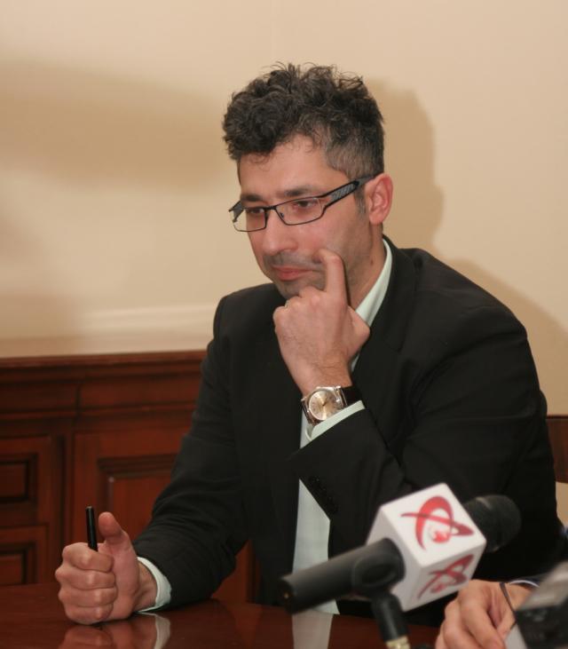 Democrat-liberalul Cezar Preda încearcă să îl impună pe Nicuşor Ciumacenco la şefia PDL 