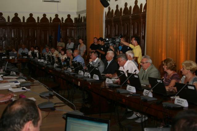 Directorii din Primărie sunt ținuți în stand–by până la finalizarea auditului