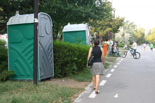 Noul Galaţi - promenadă cu miros de hazna pe Faleza Inferioară a Dunării