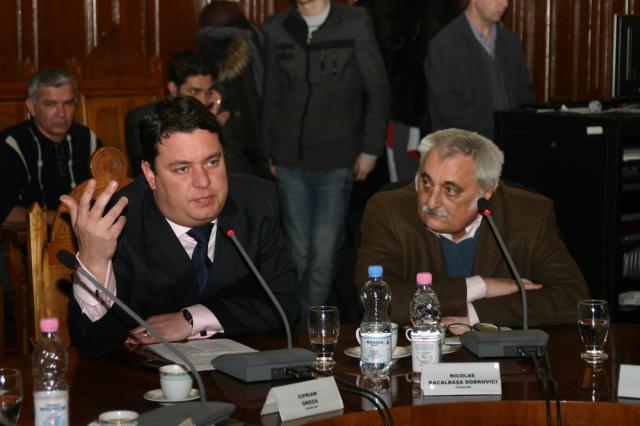Medicul-bufon Bacalbașa își pune protejatul șef la Direcția de Sănătate Publică