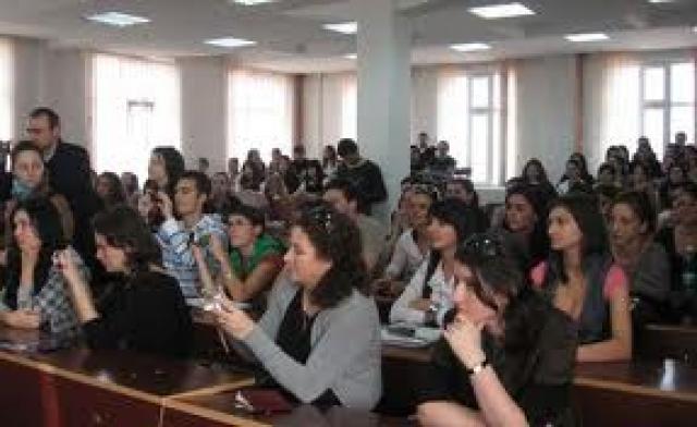 Ceremonii de deschidere anoste la fiecare dintre facultățile Universităţii „Dunărea de Jos” 