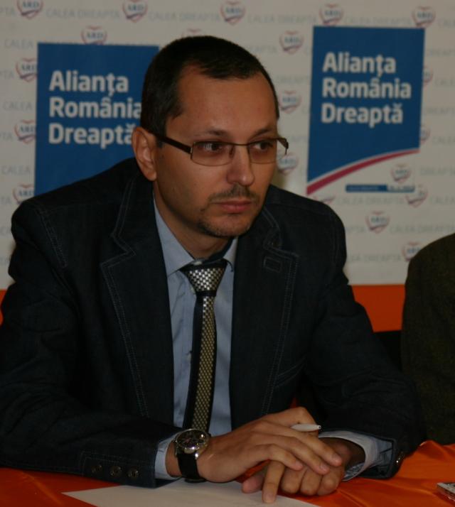 Nica și Saghian îl amenință cu plângeri penale pe medicul Valeriu Ardeleanu