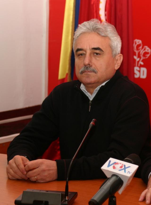 Bani publici pentru colegiile în care candidează pesediștii Dan Nica și Viorel Ștefan