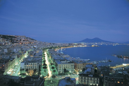 Impresii de turist: Napoli este un oraș al contrastelor - Vedi, e poi vivi!