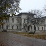 Vernisaj, târg handmade şi stand de suveniruri la Muzeul de Artă Vizualã