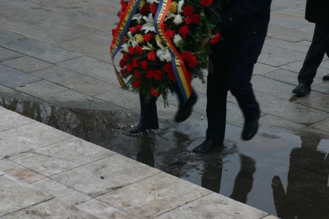 Flacăra recunoştinţei nu a fost aprinsă de Ziua Eroilor 