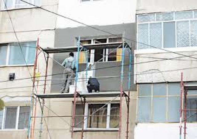 Primăria a izolat termic un singur bloc