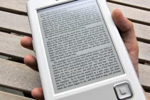 E-book-ul începe să substituie cartea clasică