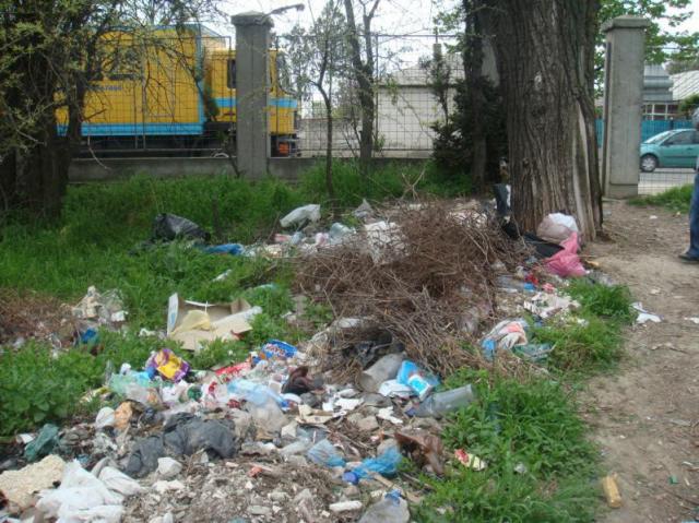 Fostul Parc Carol I - lăsat în paragină pentru a ajunge pe mâna mafiei imobiliare