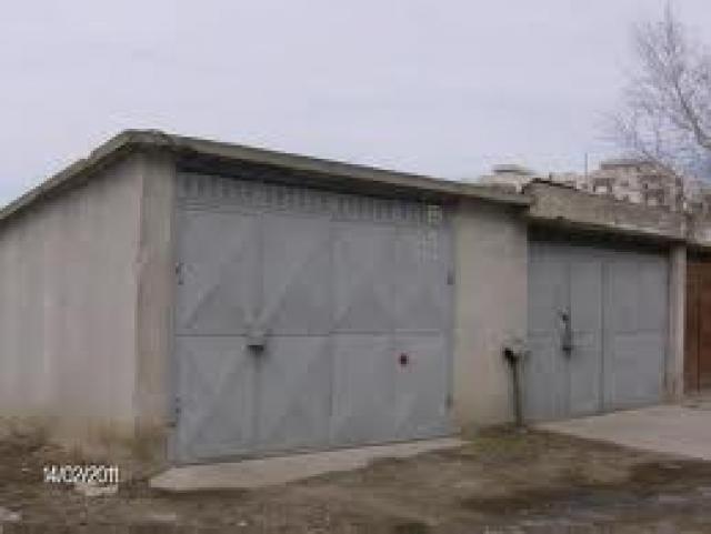 Coșmeliile din Micro 40 au fost puse la pământ de Primărie