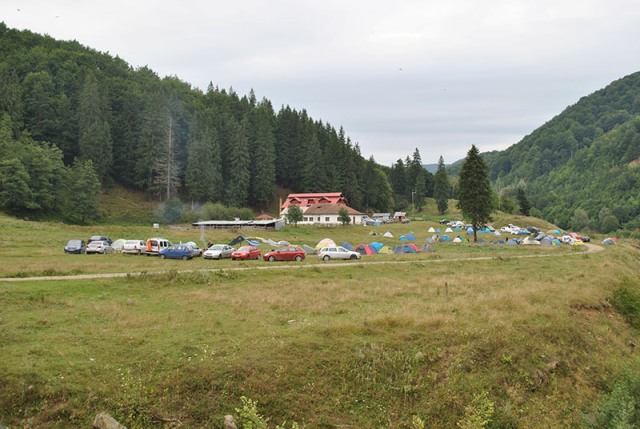 Descoperim și cucerim Masivul Piatra Craiului