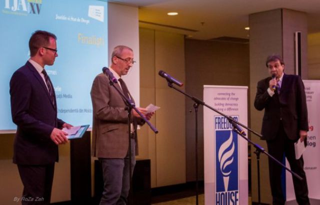 Premii de câte 1.000 euro pentru cei mai buni tineri ziariști
