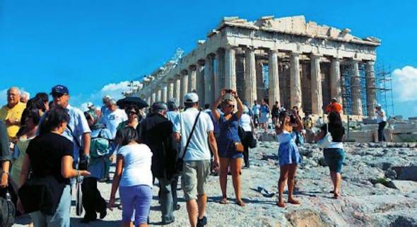 Situația din Grecia nu periclitează vacanțele turiștilor români